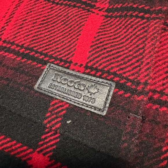 Roots Jacket - Picture 3 of 4